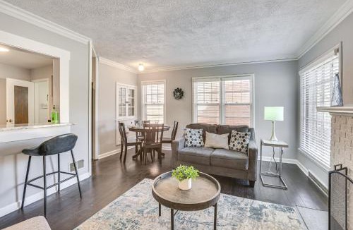 Southeast Omaha House | Charming Midtown Omaha Home Walk to Restaurants!