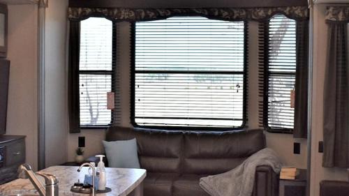 Williams House | Charming RV Suite with Loft & Firepit Near Williams, Arizona