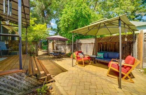 Cloverdale House | Charming Sonoma Wine Country Home Base w/Extras