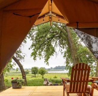 Currie Other | Charming Vineyard Glamping Tent with Wine Tastings near Lake Shetek in Currie, Minnesota