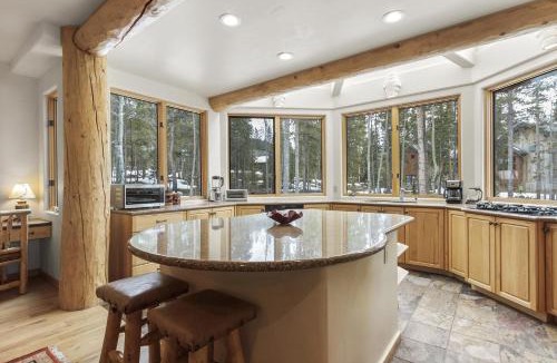 The Highlands House | Chateau at Dyer Trail
