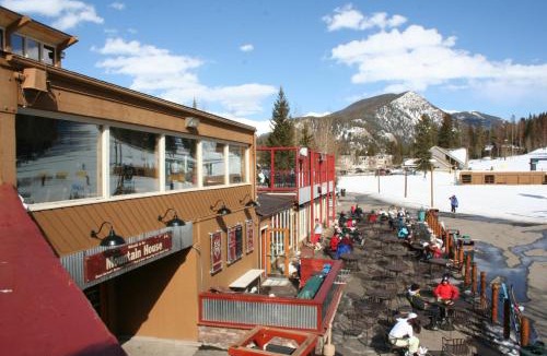 Mountain House House | Chateaux DuMont 2724 by SummitCove Lodging in Colorado