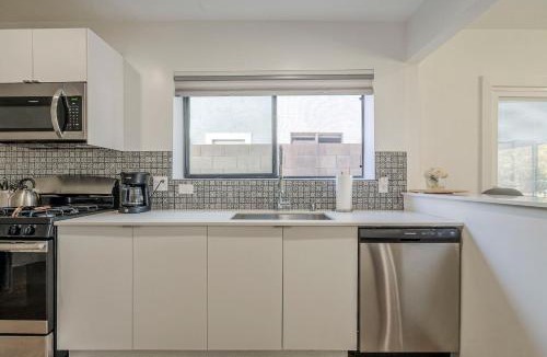 Encanto House | Cheerful PHX Home and Guest House in Central PHX