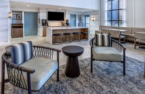 Glendale Condo | Cherry Creek Suite | Outdoor Pool, Hot Tub + Gym