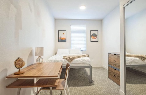 Southeast Boise Apartment | Chic and Modern Getaway with Gym 5 Min to Downtown