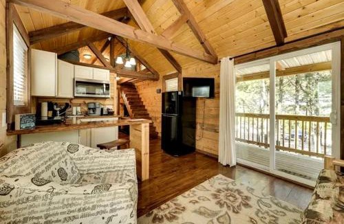 Indian Point House | Chic Cabin Stay with Loft, Pool Access & Outdoor Fire Pit in Branson, Missouri