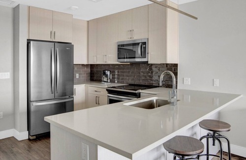Five Points Apartment | Chic Five Points 1BR w/ W/D, Gym & Roof Lounge, near RiNo, by Blueground