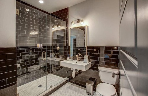Berkeley Apartment | Chic Tennyson St Retreat - Walk to Shops & Cafes