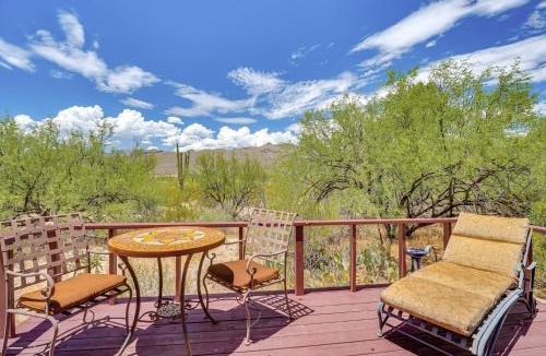 Tanque Verde House | Chic Tucson Casita w/Deck & Panoramic Views!