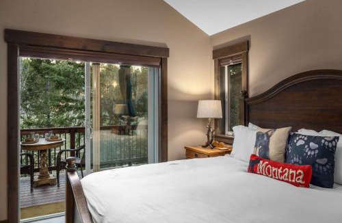 Whitefish House | Chickadee Cabin - Boutique Stay close to Downtown