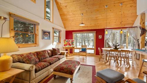 Red Lodge House | Chickadee Chalet