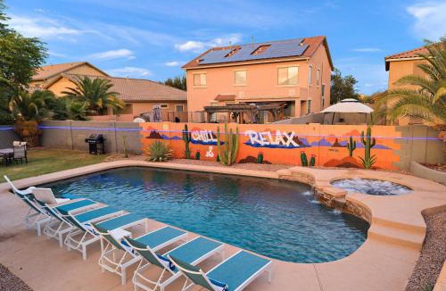 Tamaron House | Chill and Relax Luxury Retreat with Pool Spa Game Room and Steam Room