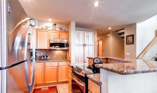 Four O'Clock House | Chimney Ridge 500 by Ski Country Resorts