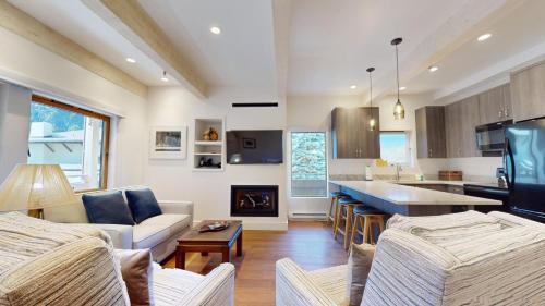 Ketchum House | Christophe Condo 503