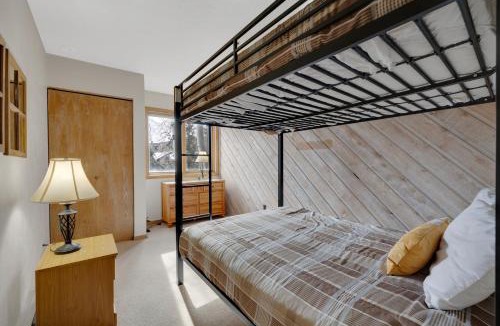Historic District Apartment | Cimarron Chalet by Ski Country Resorts