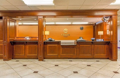 Minot Hotel | Clarion Hotel Convention Center