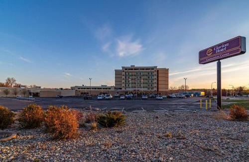 Minot Hotel | Clarion Hotel Convention Center
