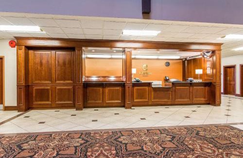 Minot Hotel | Clarion Hotel Convention Center