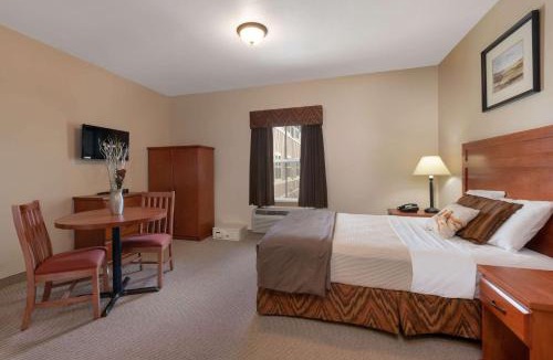 Williston Hotel | Clarion Hotel & Suites Williston
