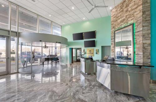 Des Moines Hotel | Clarion Inn Des Moines Airport