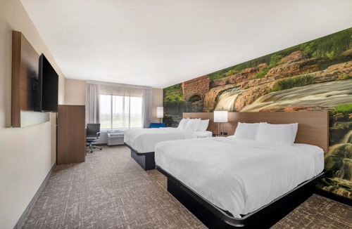 Buffalo Ridge Hotel | Clarion Pointe Sioux Falls Airport