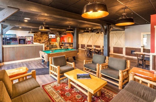 Moran Hotel | Clean and Safe! Naturalistic Getaway! Spacious Cottage, Close to Attractions