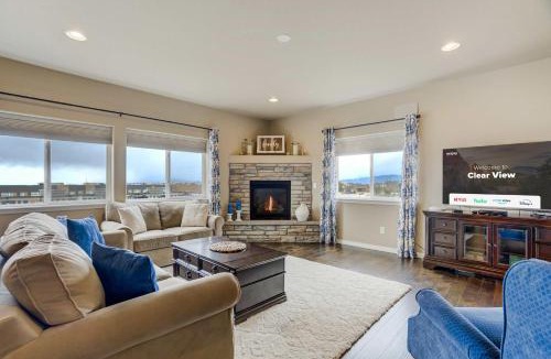 Colorado Springs House | Clear View Scenic Retreat w Work-Friendly Spaces
