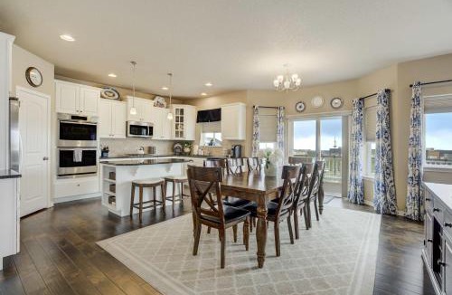Colorado Springs House | Clear View Scenic Retreat w Work-Friendly Spaces