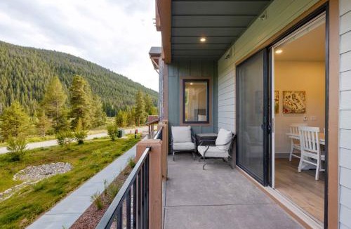 Lakeside Village Apartment | Clearwater Lofts #106 Building 3