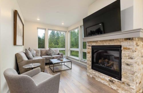 Lakeside Village Apartment | Clearwater Lofts #106 Building 3