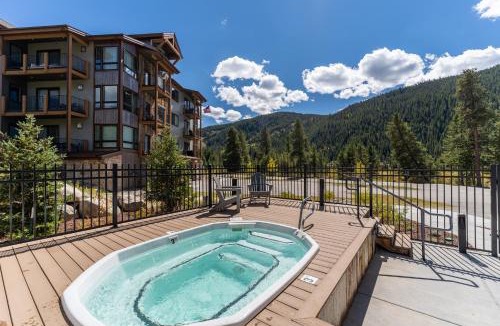 Lakeside Village Apartment | Clearwater Lofts #205 Building 3 : 2