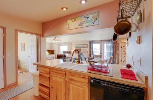 Hot Springs Apartment | Close to Hot Minerals Soak! Glacier NP Stopover