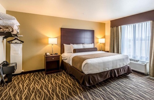 Chippewa Falls Hotel | Cobblestone Hotel & Suites - Chippewa Falls