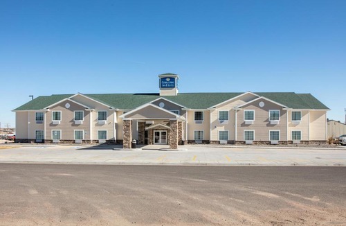 Pine Bluffs Hotel | Cobblestone Inn & Suites - Pine Bluffs