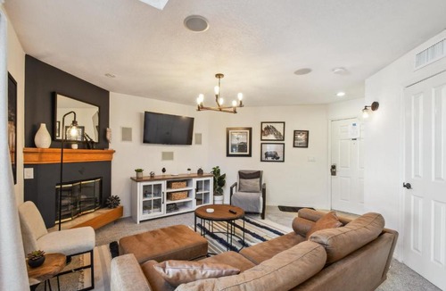 Englewood Apartment | Code & Comfort | 2BR DTC Retreat | Pool + Home Office | Greenwood Village