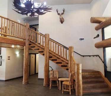 Cody Hotel | Cody Legacy Inn & Suites