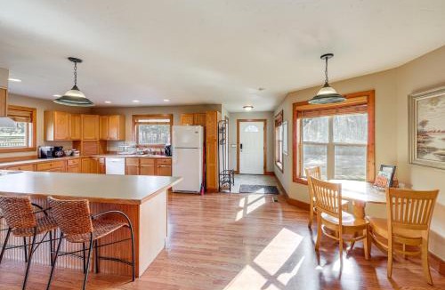 Columbia Falls House | Columbia Falls Private Retreat: Pool Table & Deck!