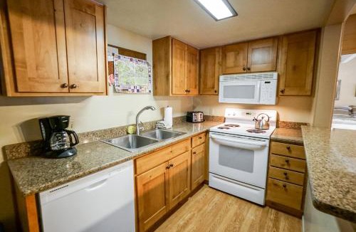 Warrior's Mark Apartment | Columbine North Star Condo: Close To Everything