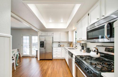 North End House | Come stay at the Elm Grove Elegance Irene!