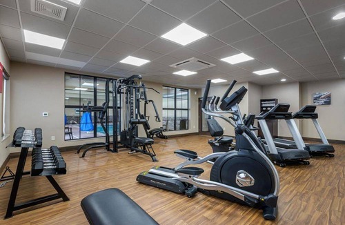 Cedar Rapids - Iowa City Hotel | Comfort Inn & Suites Cedar Rapids CID Eastern Iowa Airport