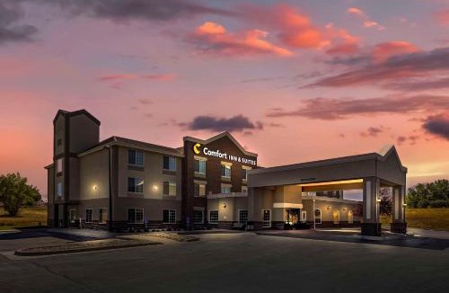Gillette Hotel | Comfort Inn & Suites Gillette near Campbell Medical Center