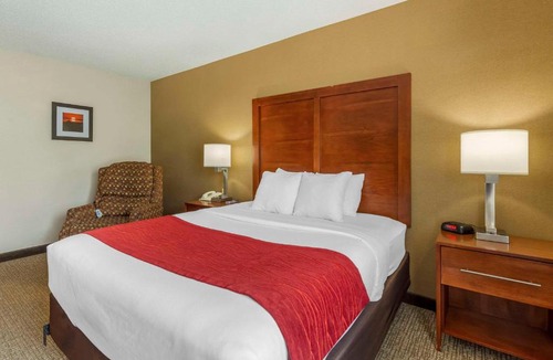 Rapid City Hotel | Comfort Inn & Suites Rapid City South - Mt Rushmore Gateway