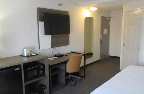 Rochester Hotel | Comfort Inn & Suites Rochester South Mayo Clinic
