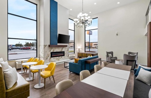 South Salt Lake Hotel | Comfort Inn & Suites Salt Lake City I-80 I-15 Downtown