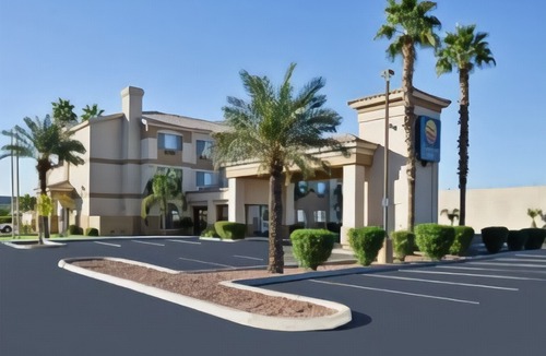 Estrella Hotel | Comfort Inn West Phoenix at 27th Ave and I-I0