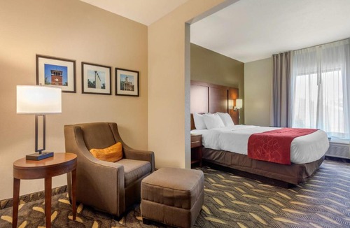 Rolla Hotel | Comfort Suites Rolla