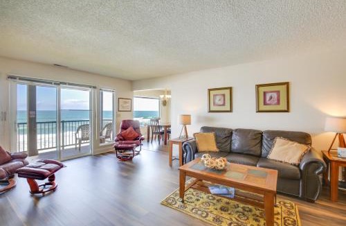 Lincoln Beach House | Comfortable Lincoln City Condo w/Patio & Views!