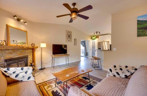 Woodland Park House | Comforting Woodland Park Home with Fire Pit!