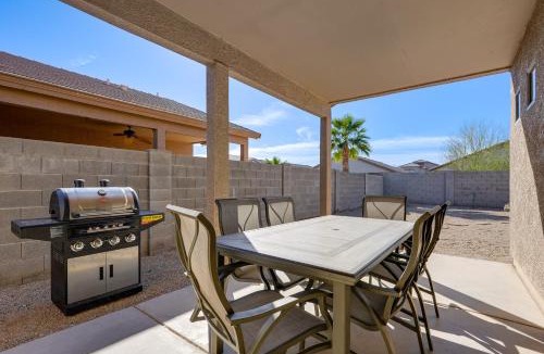 San Tan Valley House | Community Perks! Golfer’s Oasis in San Tan Valley