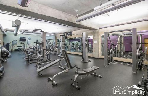 LoDo House | Condo w pvt balcony & gym access